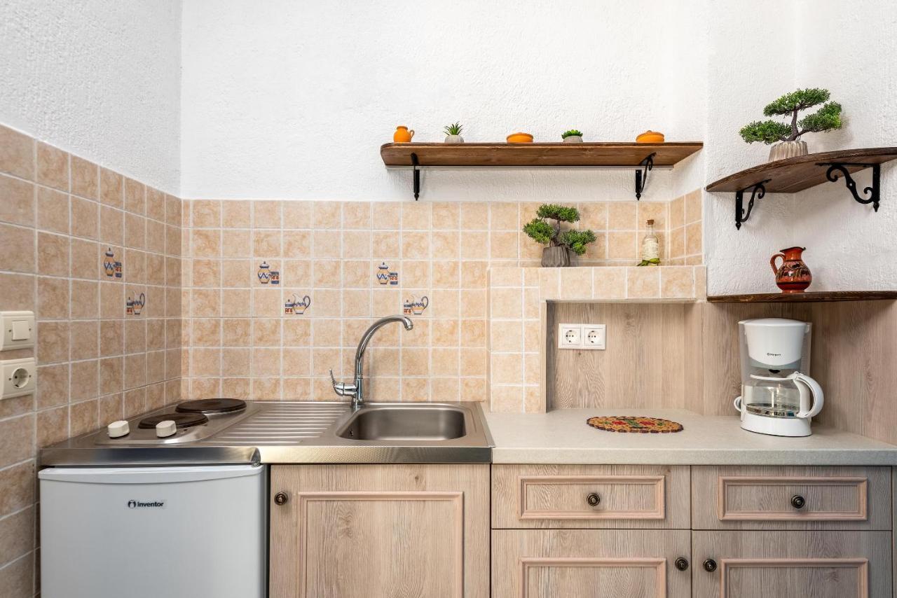 Agnanti Beach Apartments アルハンゲロス エクステリア 写真