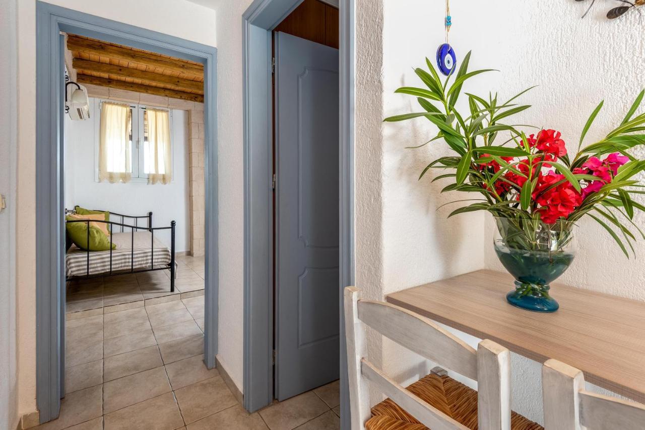 Agnanti Beach Apartments アルハンゲロス エクステリア 写真