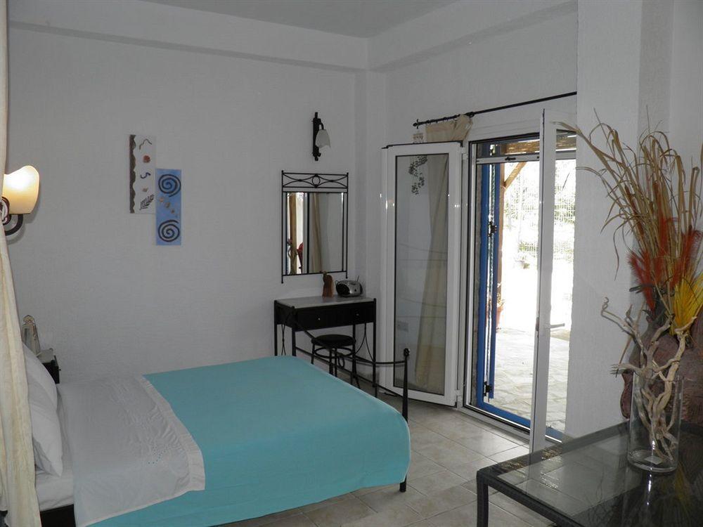 Agnanti Beach Apartments アルハンゲロス エクステリア 写真